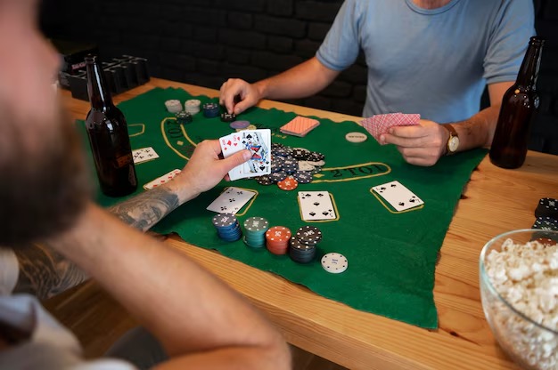 rp88k Grand Slam table interface showing live dealer, chip interface, and chat log on player phone